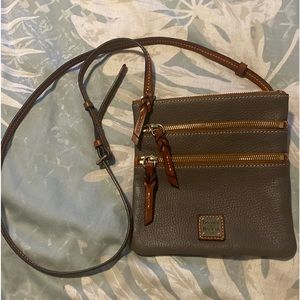 Crossbody Dooney and Bourke